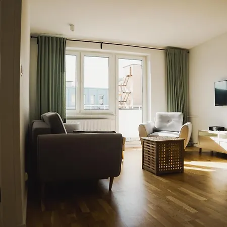 Floor Apartment *